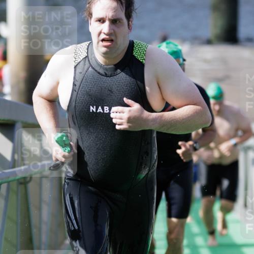 10.08.2025 - GEWOBA Citytriathlon Bremen H.Heesch http://msf.ph/oto/8552098 10.08.2025 10:27:24 Schwimmen 31, 51, 59, 61, 93, 185, 247 meine-sportfotos.de