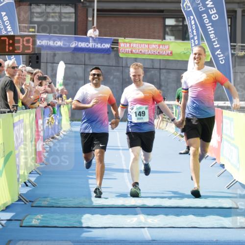 10.08.2025 - GEWOBA Citytriathlon Bremen H.Heesch http://msf.ph/oto/8552099 10.08.2025 11:51:20 Ziel 149, 361 meine-sportfotos.de
