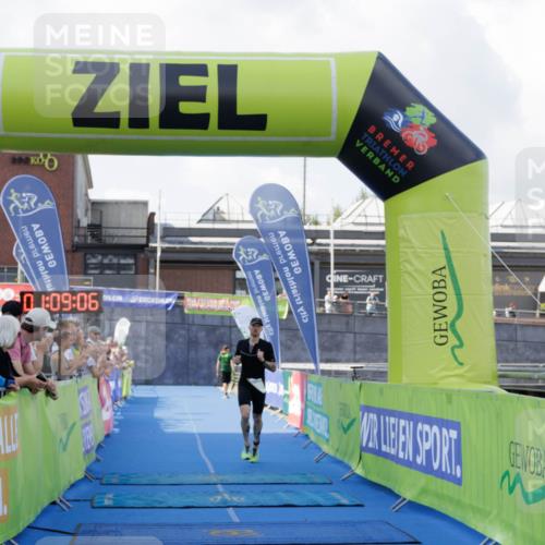 10.08.2025 - GEWOBA Citytriathlon Bremen H.Heesch http://msf.ph/oto/8552109 10.08.2025 11:12:48 Ziel 368 meine-sportfotos.de