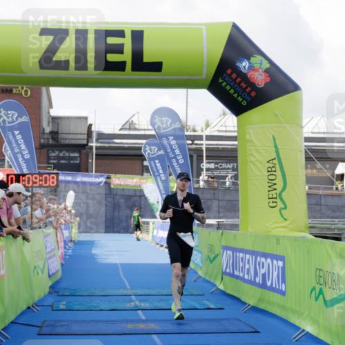 10.08.2025 - GEWOBA Citytriathlon Bremen H.Heesch http://msf.ph/oto/8552169 10.08.2025 11:12:49 Ziel 368 meine-sportfotos.de