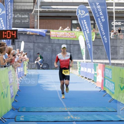 10.08.2025 - GEWOBA Citytriathlon Bremen H.Heesch http://msf.ph/oto/8552174 10.08.2025 11:14:46 Ziel 431 meine-sportfotos.de