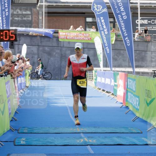 10.08.2025 - GEWOBA Citytriathlon Bremen H.Heesch http://msf.ph/oto/8552180 10.08.2025 11:14:46 Ziel 431 meine-sportfotos.de