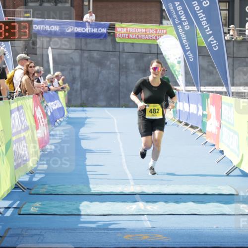 10.08.2025 - GEWOBA Citytriathlon Bremen H.Heesch http://msf.ph/oto/8552194 10.08.2025 11:52:15 Ziel 482 meine-sportfotos.de