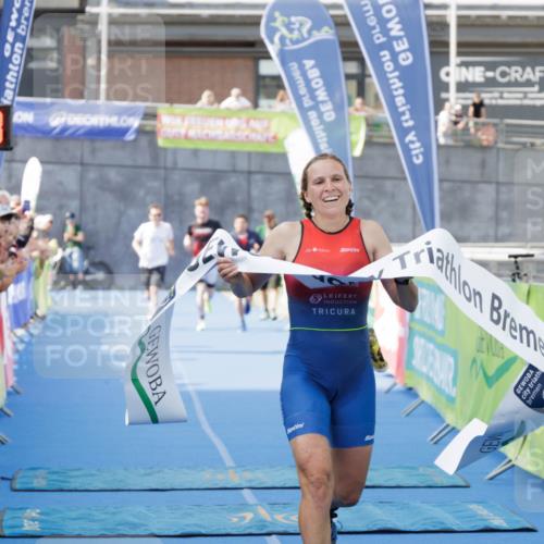 10.08.2025 - GEWOBA Citytriathlon Bremen H.Heesch http://msf.ph/oto/8552214 10.08.2025 11:14:59 Ziel 487 meine-sportfotos.de