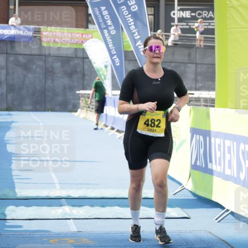 10.08.2025 - GEWOBA Citytriathlon Bremen H.Heesch http://msf.ph/oto/8552225 10.08.2025 11:52:18 Ziel 482 meine-sportfotos.de