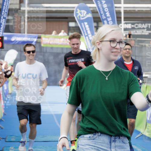 10.08.2025 - GEWOBA Citytriathlon Bremen H.Heesch http://msf.ph/oto/8552237 10.08.2025 11:15:06 Ziel 133, 487 meine-sportfotos.de