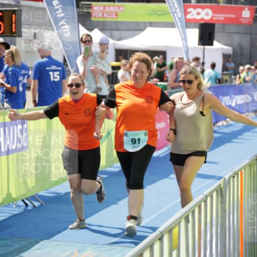 10.08.2025 - GEWOBA Citytriathlon Bremen H.Heesch http://msf.ph/oto/8552281 10.08.2025 11:59:32 Ziel 91 meine-sportfotos.de