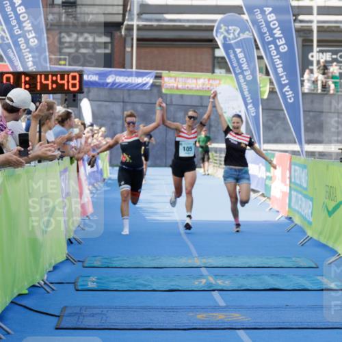 10.08.2025 - GEWOBA Citytriathlon Bremen H.Heesch http://msf.ph/oto/8552305 10.08.2025 11:18:30 Ziel 105, 412 meine-sportfotos.de