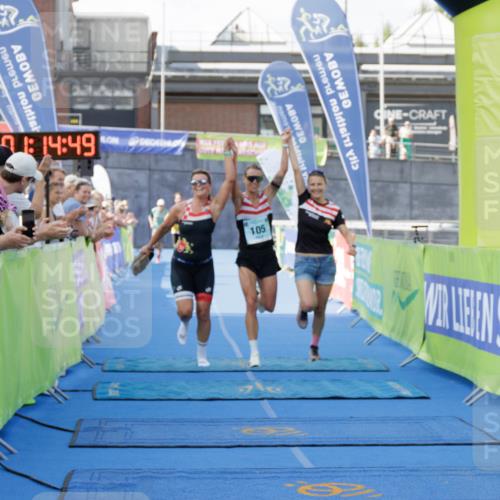 10.08.2025 - GEWOBA Citytriathlon Bremen H.Heesch http://msf.ph/oto/8552312 10.08.2025 11:18:30 Ziel 105, 412 meine-sportfotos.de
