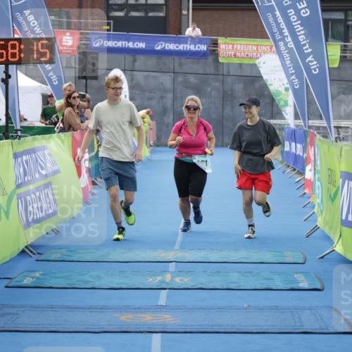 10.08.2025 - GEWOBA Citytriathlon Bremen H.Heesch http://msf.ph/oto/8552317 10.08.2025 12:01:58 Ziel 171 meine-sportfotos.de