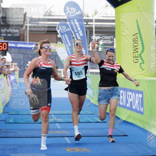 10.08.2025 - GEWOBA Citytriathlon Bremen H.Heesch http://msf.ph/oto/8552321 10.08.2025 11:18:32 Ziel 105, 412 meine-sportfotos.de