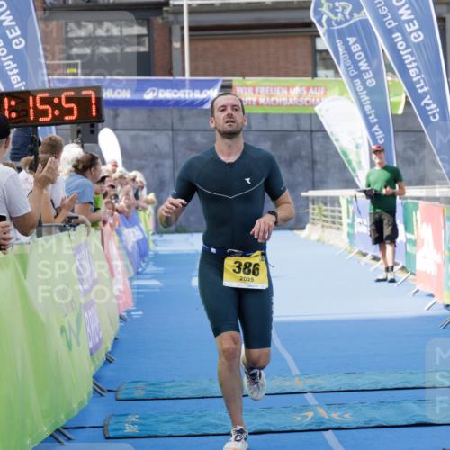 10.08.2025 - GEWOBA Citytriathlon Bremen H.Heesch http://msf.ph/oto/8552355 10.08.2025 11:19:38 Ziel 386 meine-sportfotos.de