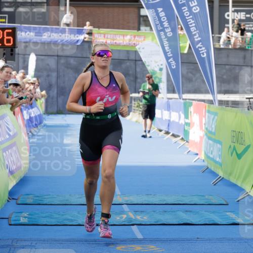 10.08.2025 - GEWOBA Citytriathlon Bremen H.Heesch http://msf.ph/oto/8552361 10.08.2025 11:20:07 Ziel 438 meine-sportfotos.de