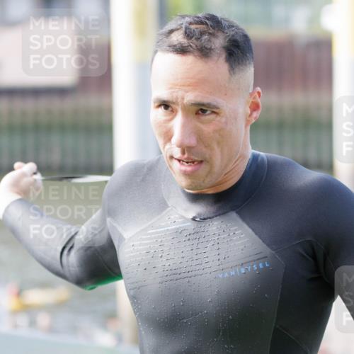 10.08.2025 - GEWOBA Citytriathlon Bremen H.Heesch http://msf.ph/oto/8552365 10.08.2025 10:28:40 Schwimmen 139, 141, 143, 163, 197 meine-sportfotos.de