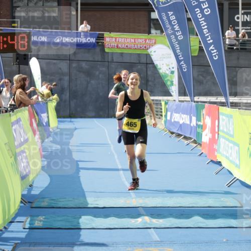 10.08.2025 - GEWOBA Citytriathlon Bremen H.Heesch http://msf.ph/oto/8552382 10.08.2025 12:05:30 Ziel 465 meine-sportfotos.de