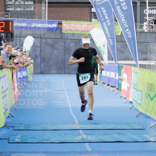10.08.2025 - GEWOBA Citytriathlon Bremen H.Heesch http://msf.ph/oto/8552439 10.08.2025 11:22:02 Ziel 181 meine-sportfotos.de