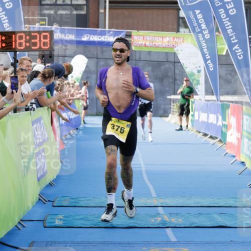 10.08.2025 - GEWOBA Citytriathlon Bremen H.Heesch http://msf.ph/oto/8552465 10.08.2025 11:22:20 Ziel 153, 376 meine-sportfotos.de