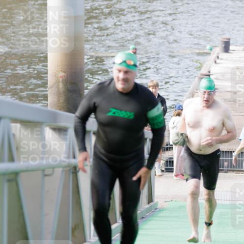 10.08.2025 - GEWOBA Citytriathlon Bremen H.Heesch http://msf.ph/oto/8552471 10.08.2025 10:29:12 Schwimmen 125, 167, 177 meine-sportfotos.de