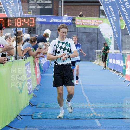 10.08.2025 - GEWOBA Citytriathlon Bremen H.Heesch http://msf.ph/oto/8552477 10.08.2025 11:22:24 Ziel 121, 153, 376 meine-sportfotos.de