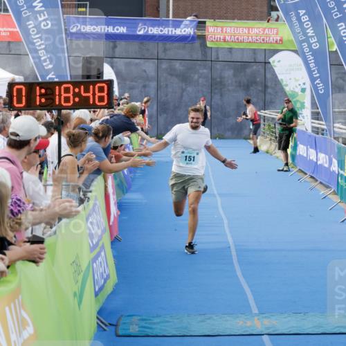 10.08.2025 - GEWOBA Citytriathlon Bremen H.Heesch http://msf.ph/oto/8552481 10.08.2025 11:22:30 Ziel 121, 151, 153 meine-sportfotos.de