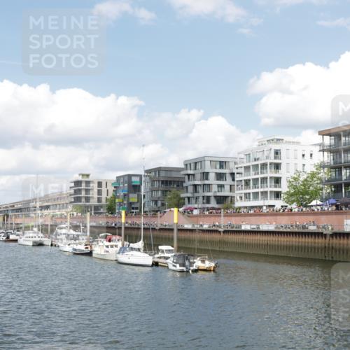 10.08.2025 - GEWOBA Citytriathlon Bremen H.Heesch http://msf.ph/oto/8552501 10.08.2025 13:02:07 Ziel  meine-sportfotos.de