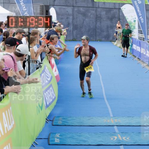 10.08.2025 - GEWOBA Citytriathlon Bremen H.Heesch http://msf.ph/oto/8552504 10.08.2025 11:23:15 Ziel 510 meine-sportfotos.de