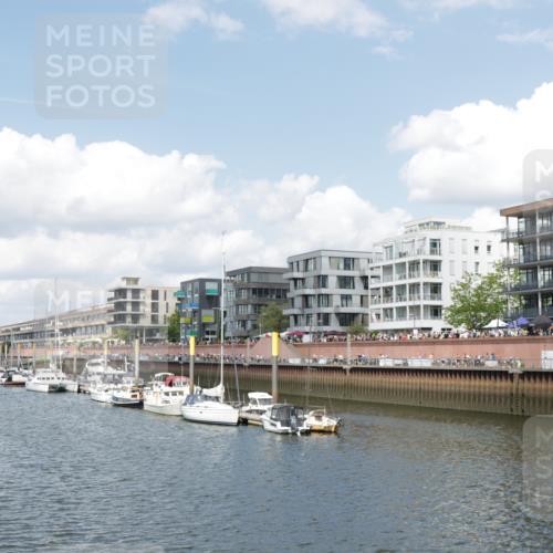 10.08.2025 - GEWOBA Citytriathlon Bremen H.Heesch http://msf.ph/oto/8552508 10.08.2025 13:02:07 Ziel  meine-sportfotos.de