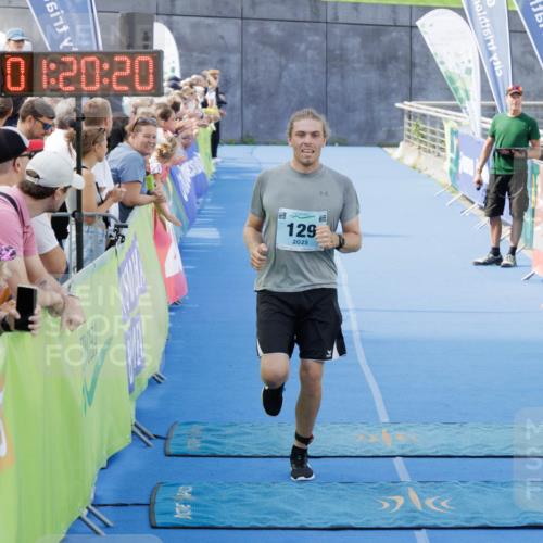 10.08.2025 - GEWOBA Citytriathlon Bremen H.Heesch http://msf.ph/oto/8552561 10.08.2025 11:24:02 Ziel 129 meine-sportfotos.de