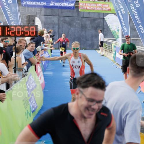 10.08.2025 - GEWOBA Citytriathlon Bremen H.Heesch http://msf.ph/oto/8552613 10.08.2025 11:24:40 Ziel 81, 414, 434, 509 meine-sportfotos.de