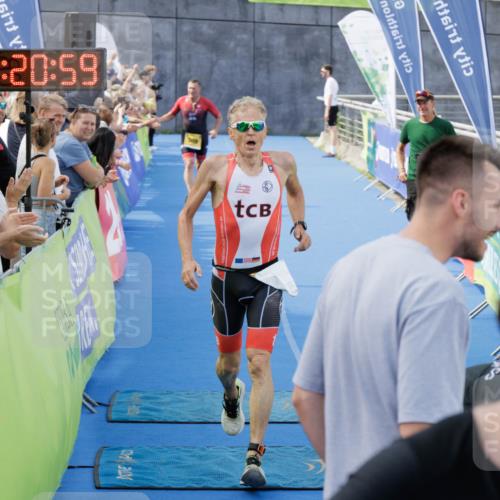 10.08.2025 - GEWOBA Citytriathlon Bremen H.Heesch http://msf.ph/oto/8552621 10.08.2025 11:24:41 Ziel 81, 414, 434, 509 meine-sportfotos.de