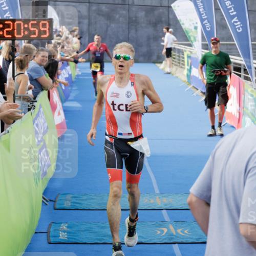 10.08.2025 - GEWOBA Citytriathlon Bremen H.Heesch http://msf.ph/oto/8552625 10.08.2025 11:24:41 Ziel 81, 414, 434, 509 meine-sportfotos.de