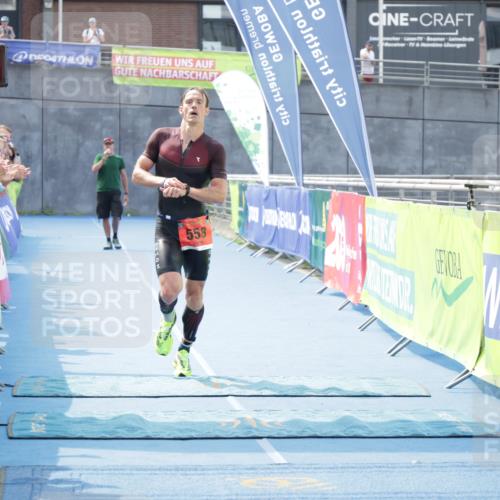 10.08.2025 - GEWOBA Citytriathlon Bremen H.Heesch http://msf.ph/oto/8552628 10.08.2025 13:22:18 Ziel 558 meine-sportfotos.de