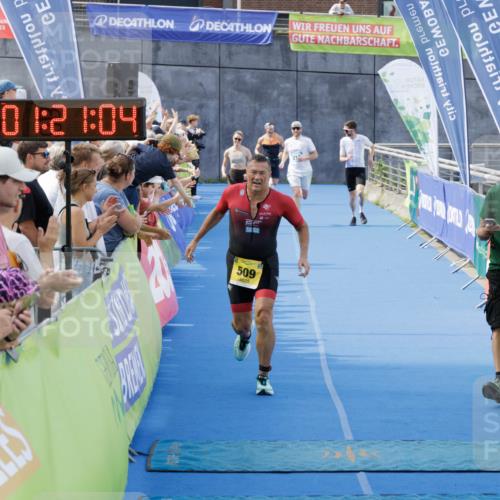 10.08.2025 - GEWOBA Citytriathlon Bremen H.Heesch http://msf.ph/oto/8552632 10.08.2025 11:24:45 Ziel 434, 509 meine-sportfotos.de