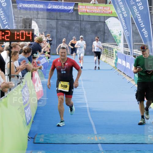 10.08.2025 - GEWOBA Citytriathlon Bremen H.Heesch http://msf.ph/oto/8552635 10.08.2025 11:24:46 Ziel 434, 509 meine-sportfotos.de