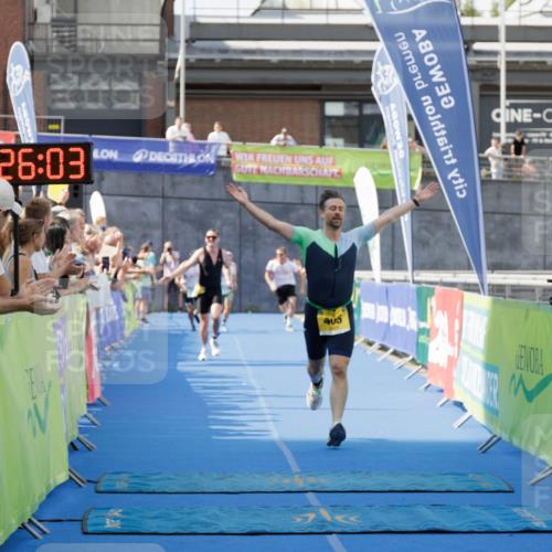 10.08.2025 - GEWOBA Citytriathlon Bremen H.Heesch http://msf.ph/oto/8552726 10.08.2025 11:29:45 Ziel 119, 380, 405 meine-sportfotos.de