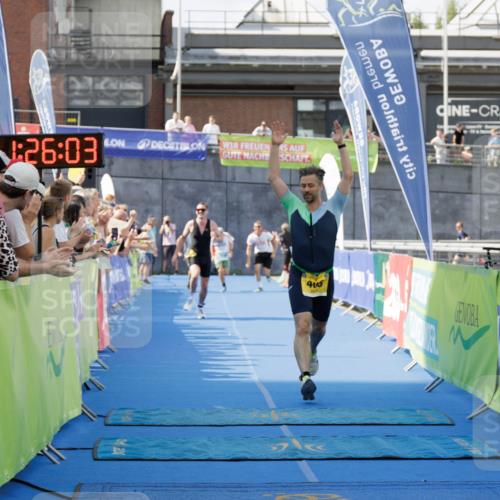 10.08.2025 - GEWOBA Citytriathlon Bremen H.Heesch http://msf.ph/oto/8552728 10.08.2025 11:29:45 Ziel 119, 380, 405 meine-sportfotos.de