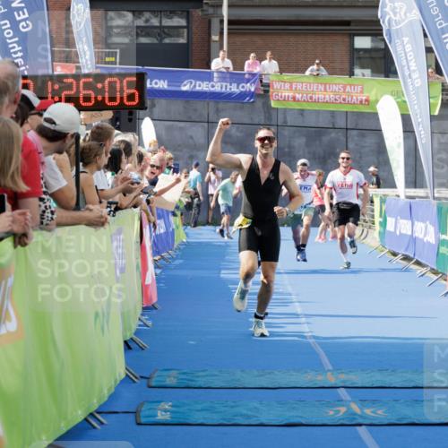 10.08.2025 - GEWOBA Citytriathlon Bremen H.Heesch http://msf.ph/oto/8552739 10.08.2025 11:29:47 Ziel 119, 380, 405 meine-sportfotos.de