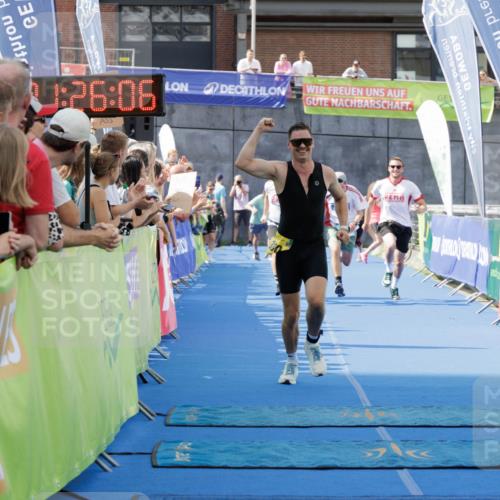10.08.2025 - GEWOBA Citytriathlon Bremen H.Heesch http://msf.ph/oto/8552742 10.08.2025 11:29:48 Ziel 119, 380, 405 meine-sportfotos.de
