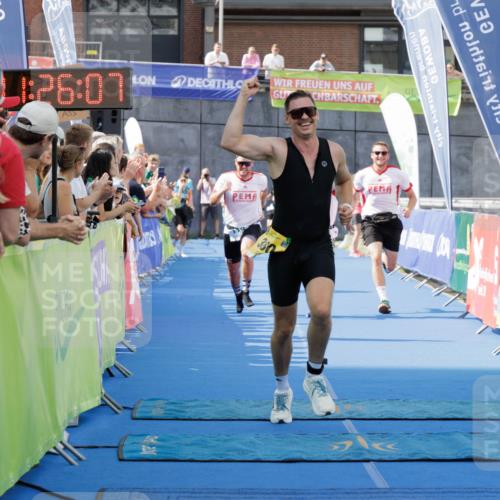 10.08.2025 - GEWOBA Citytriathlon Bremen H.Heesch http://msf.ph/oto/8552748 10.08.2025 11:29:48 Ziel 119, 380, 405 meine-sportfotos.de
