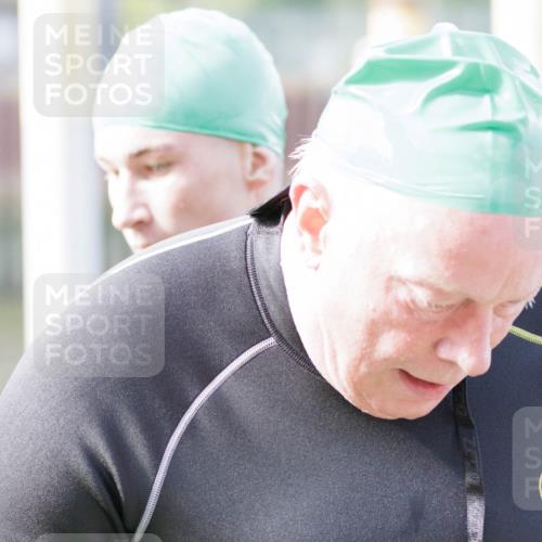 10.08.2025 - GEWOBA Citytriathlon Bremen H.Heesch http://msf.ph/oto/8552759 10.08.2025 10:30:45 Schwimmen 13, 67, 169, 217 meine-sportfotos.de