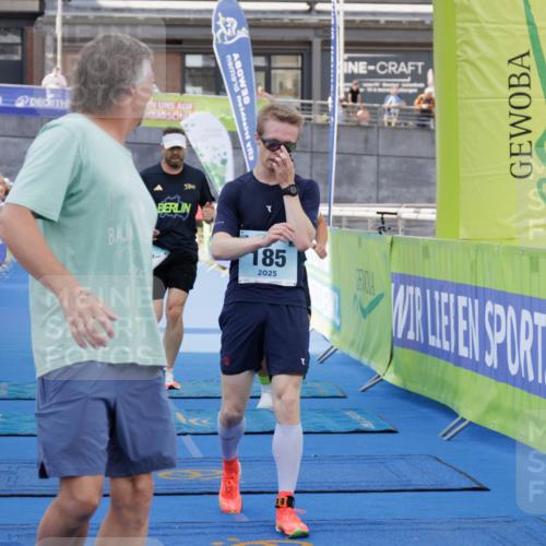 10.08.2025 - GEWOBA Citytriathlon Bremen H.Heesch http://msf.ph/oto/8552778 10.08.2025 11:29:58 Ziel 119, 185, 241, 350, 404 meine-sportfotos.de