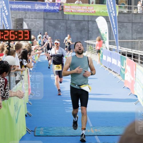 10.08.2025 - GEWOBA Citytriathlon Bremen H.Heesch http://msf.ph/oto/8552780 10.08.2025 11:30:15 Ziel 393, 508 meine-sportfotos.de