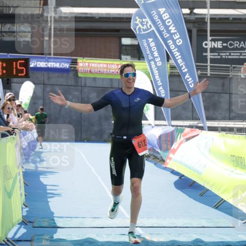 10.08.2025 - GEWOBA Citytriathlon Bremen H.Heesch http://msf.ph/oto/8552794 10.08.2025 13:33:18 Ziel 612 meine-sportfotos.de