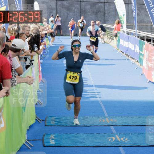10.08.2025 - GEWOBA Citytriathlon Bremen H.Heesch http://msf.ph/oto/8552801 10.08.2025 11:30:21 Ziel 377, 393, 479, 508 meine-sportfotos.de