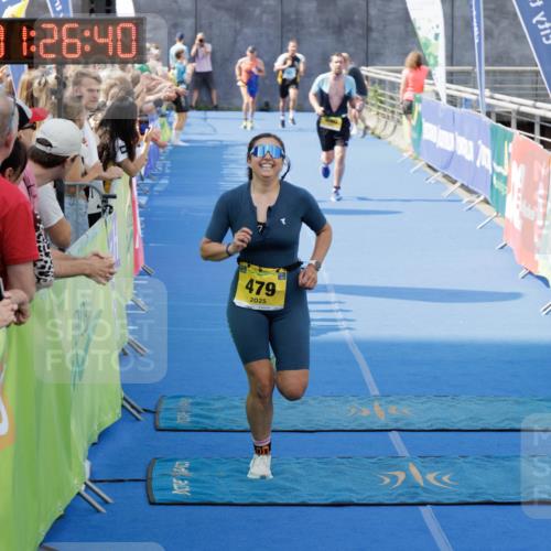10.08.2025 - GEWOBA Citytriathlon Bremen H.Heesch http://msf.ph/oto/8552803 10.08.2025 11:30:22 Ziel 377, 390, 393, 479, 508 meine-sportfotos.de