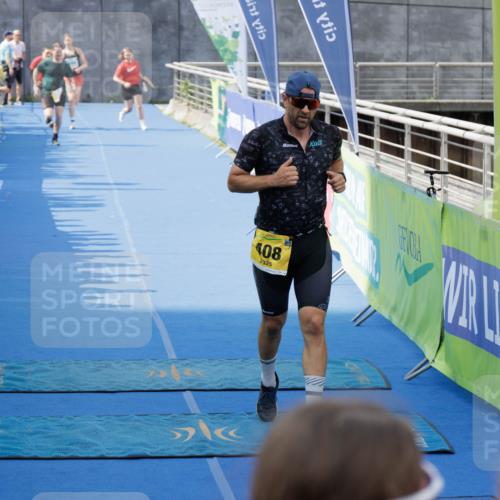 10.08.2025 - GEWOBA Citytriathlon Bremen H.Heesch http://msf.ph/oto/8552833 10.08.2025 11:30:45 Ziel 97, 371, 408 meine-sportfotos.de