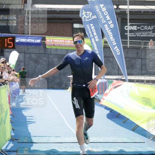 10.08.2025 - GEWOBA Citytriathlon Bremen H.Heesch http://msf.ph/oto/8552850 10.08.2025 13:33:18 Ziel 612 meine-sportfotos.de