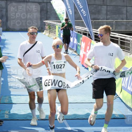 10.08.2025 - GEWOBA Citytriathlon Bremen H.Heesch http://msf.ph/oto/8552868 10.08.2025 13:35:08 Ziel 1027 meine-sportfotos.de