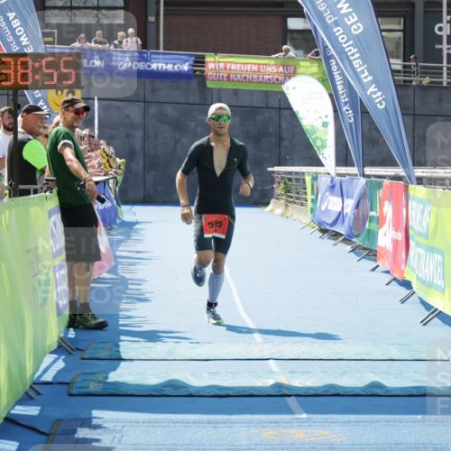 10.08.2025 - GEWOBA Citytriathlon Bremen H.Heesch http://msf.ph/oto/8552890 10.08.2025 13:38:58 Ziel 585 meine-sportfotos.de