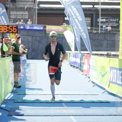 10.08.2025 - GEWOBA Citytriathlon Bremen H.Heesch http://msf.ph/oto/8552893 10.08.2025 13:38:59 Ziel 585 meine-sportfotos.de
